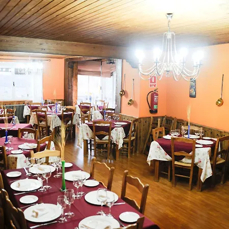 Hotel Rural Restaurante Los Rosales-3