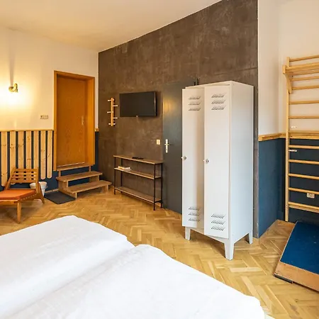 Pension Zur Neuenburg-2