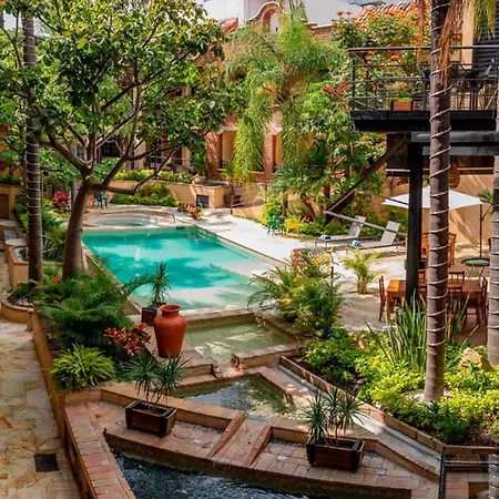 Casa De Adobe Gallery & Luxury Boutique-3