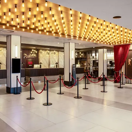 Radisson Hotel And Conference Centre London Heathrow-2