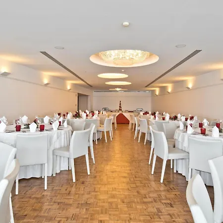 Golden Tulip Porto Gaia-2