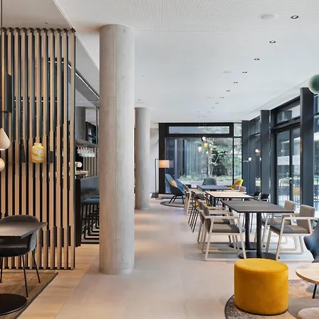 Courtyard By Marriott Freiburg-2