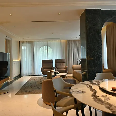 The Townhouse Hotel - Small Luxury Hotels Of The World-3
