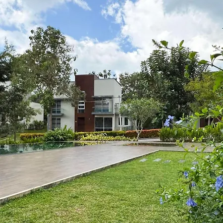 Lake Villas Premium Kandy-3
