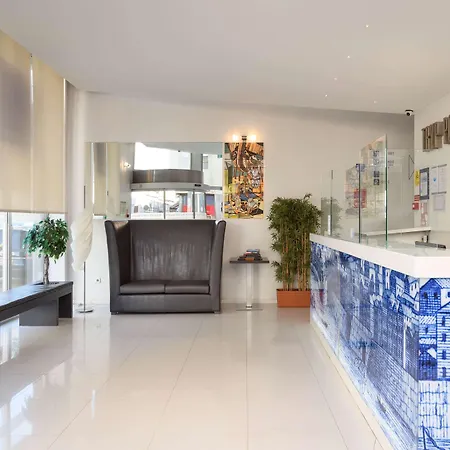 Tryp By Wyndham Porto Centro Hotel-3