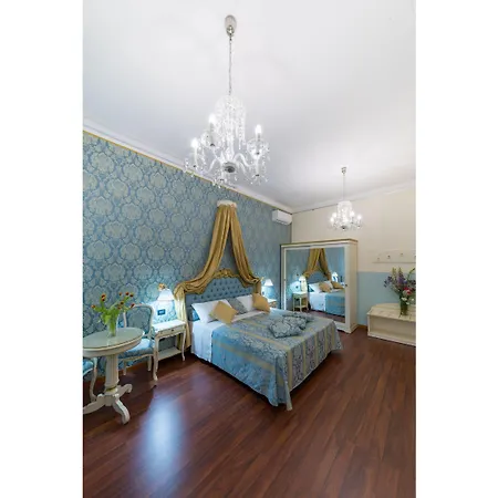 Friendly Venice Suites-3