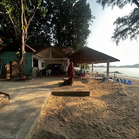 Heaven Beach Resort & Art-3