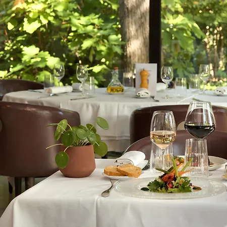 Cazaudehore, maison forestière de charme, restaurant gastronomique, terrasse ombragée et jardin-2