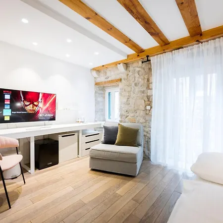 Grgur Ninski Rooms-3