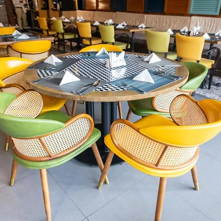 Rose Park Hotel Al Barsha, Opposite Metro Station-3