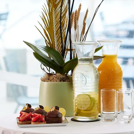 Sofitel Biarritz Le Miramar Thalassa-3