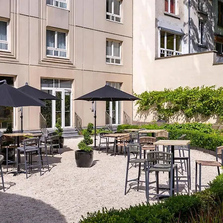 Hilton Garden Inn Brussels City Centre-3