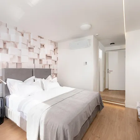 Skaline Luxury Rooms Split-3