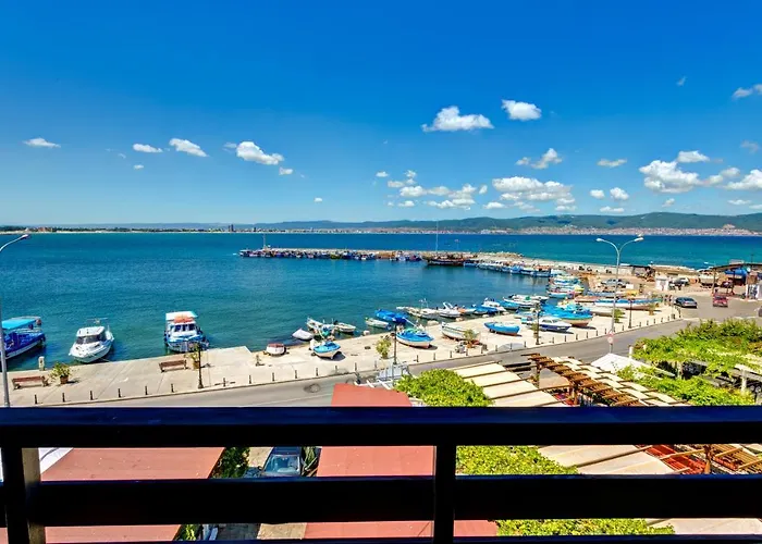Panorama Blue Family Hotel And Free Parking