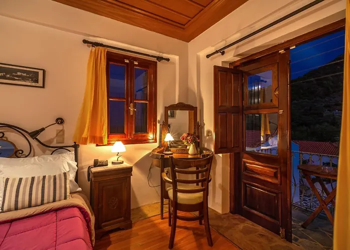 Hotel Paraliako Kyparissi