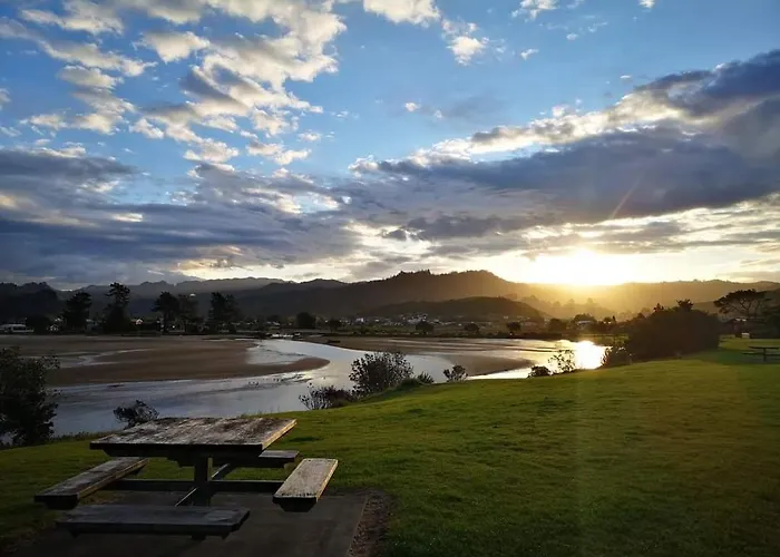 Paku Lodge Resort