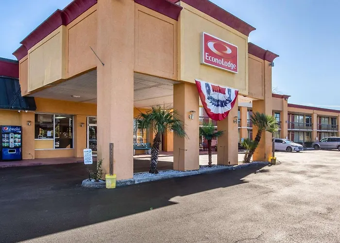 Econo Lodge Choice Hotels I-95 Savannah Gateway
