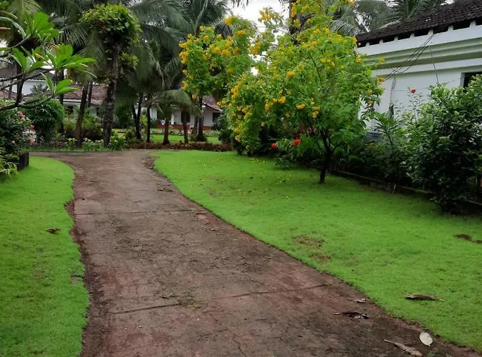 Villa Mayfair