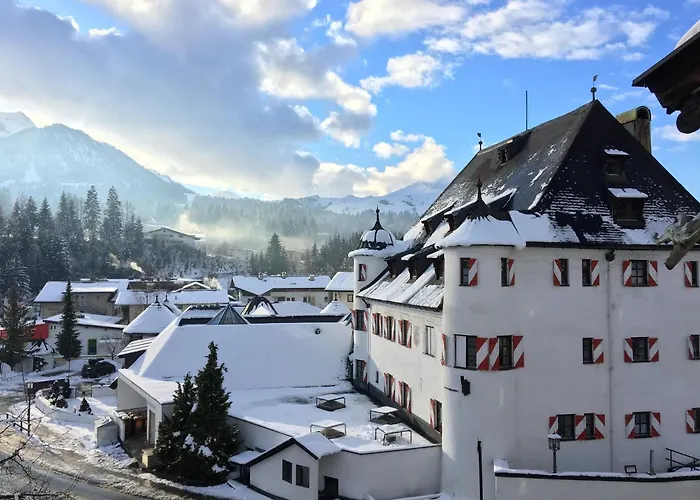 Family Hotel Schloss Rosenegg