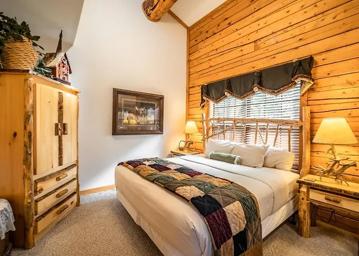 Cabins At Grand Mountain