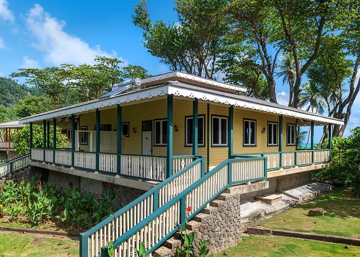 Rosalie Bay Eco Resort & Spa