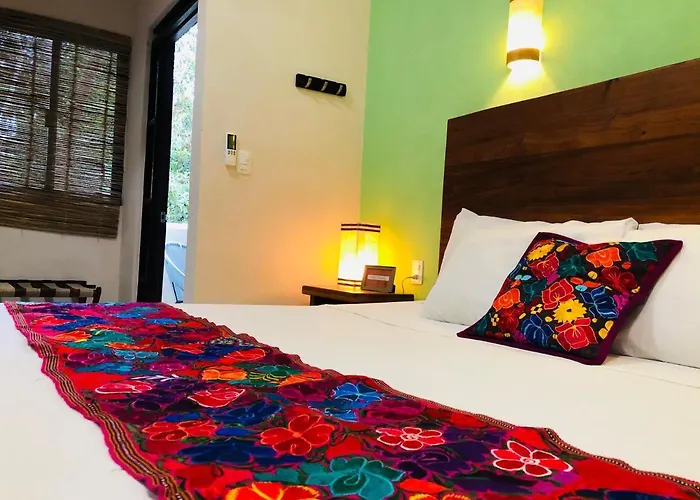 El Roble Nature Hotel & Lagoon