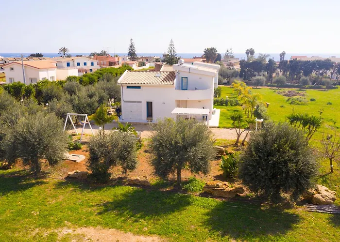 Villa Tra Mare e Ulivi