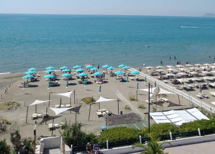 Baron Beach Hotel