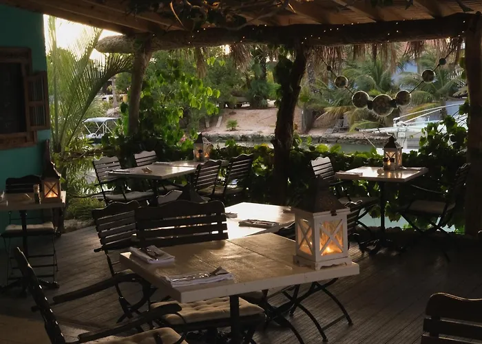 Ocean Breeze Boutique Hotel&Marina