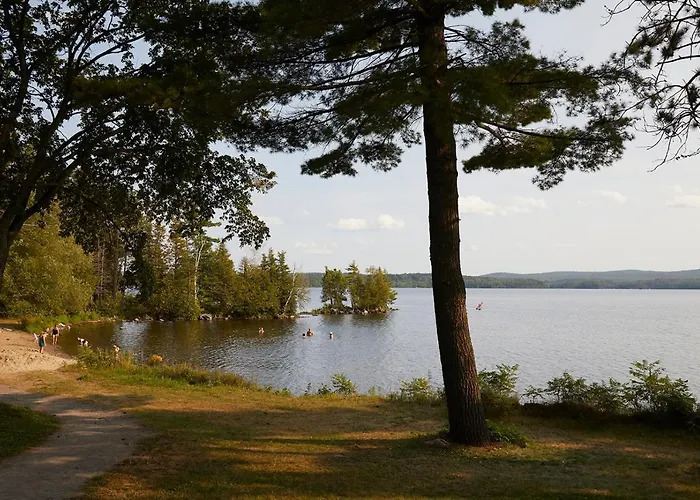Somewhere Inn Calabogie Boutique Hotel