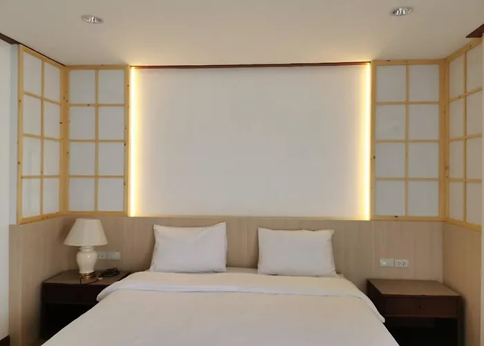 Baanbusarin Hotel