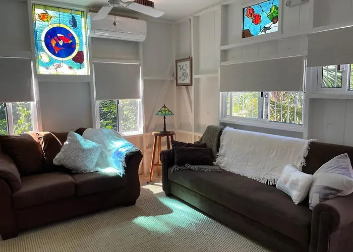 Hummingbirds Cabins