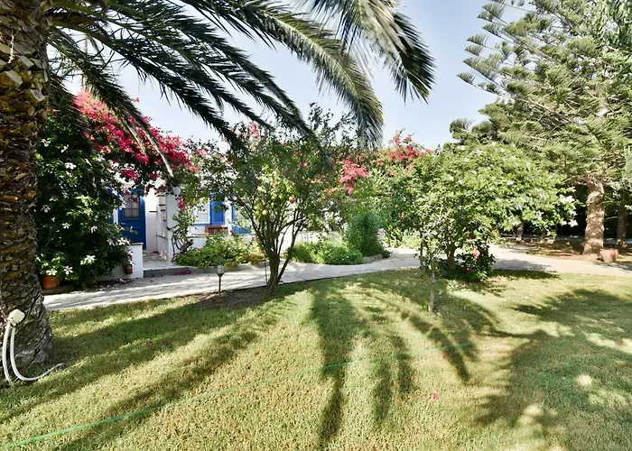 Golden Beach Studios & Suites