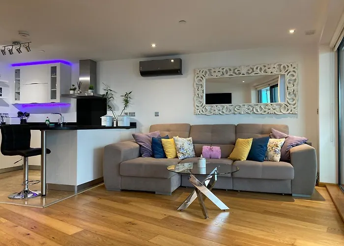 Luxury Ocean Spa Plaza Private Large 1 Bed Apartment