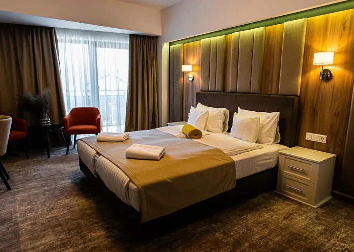 Hotel River
