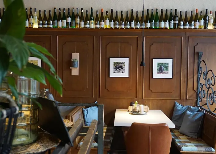Hotel&Weinhaus Zum Schwarzen Bären