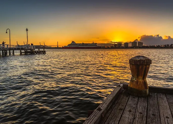 Experience Port Melbourne
