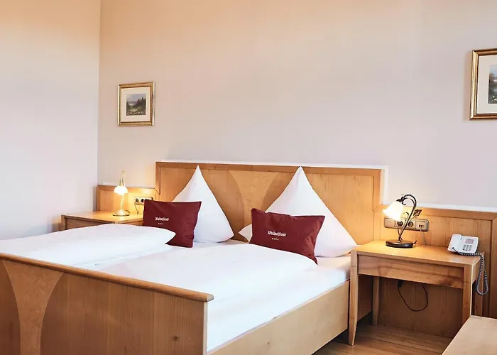 Hotel&Restaurant Waldschloss