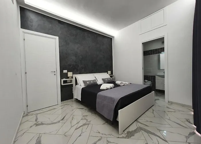 Risea Rooms