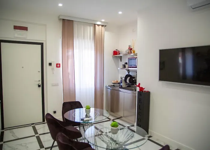 Vhouse Fiumicino
