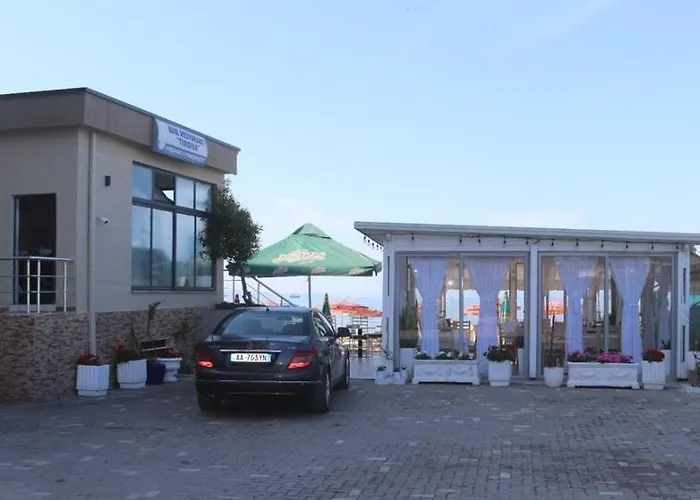 Hotel Tirona