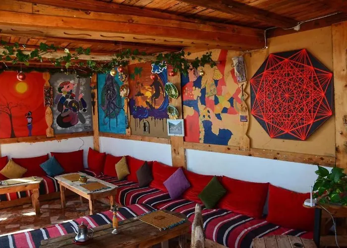 Tayought Surf House