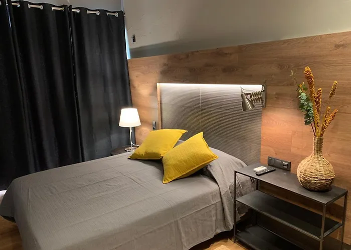 Lost & Found - Guesthouse & Suites