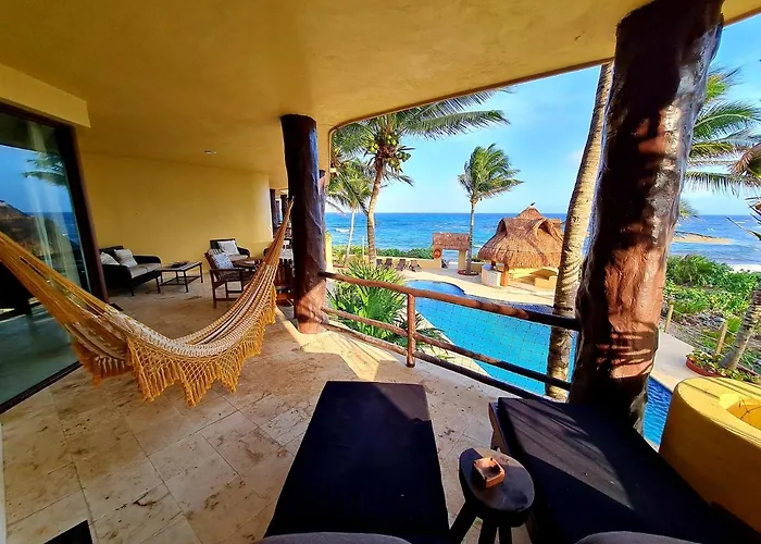 Stylish Oceanfront Condo With Pool