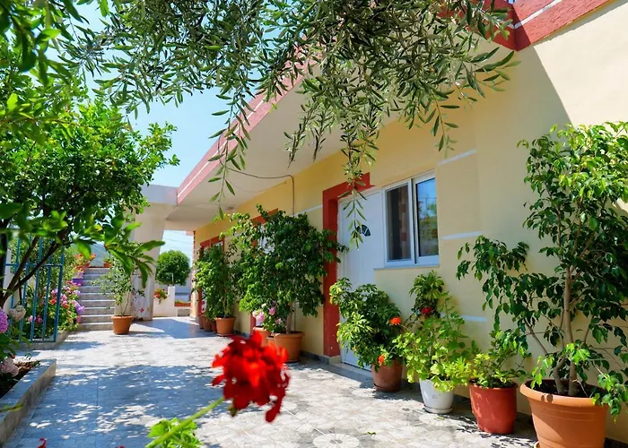Ilias House
