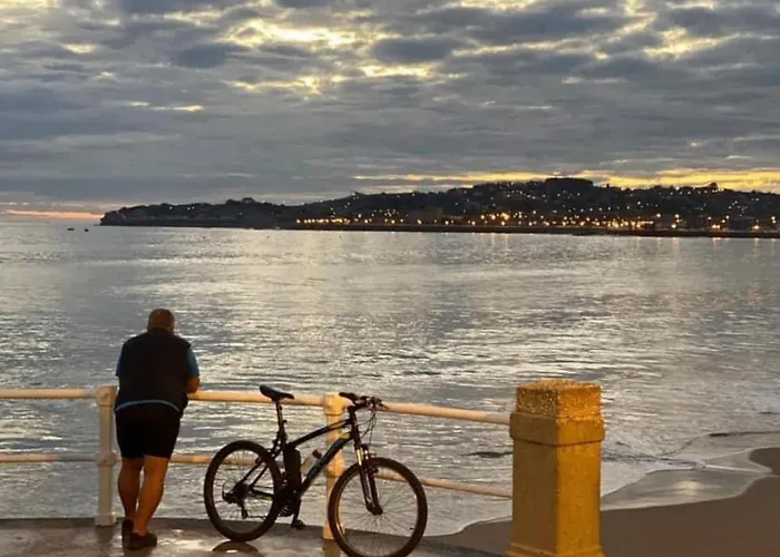 Alojamientos Muelle de Gijón