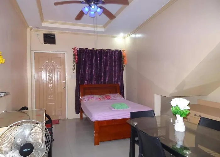 Julz Tropical Apartments