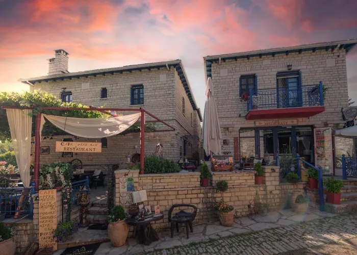 Arktouros Hotel