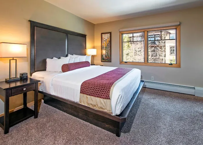 Grand Timber Lodge