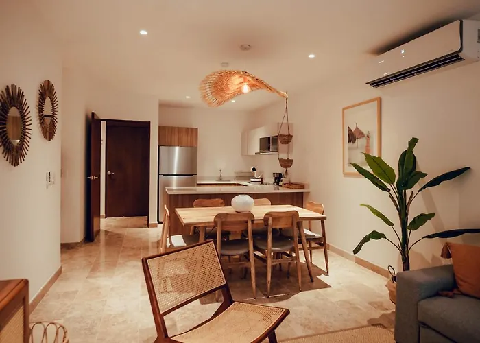 Stylish Luxury Condo In The Heart Of Playa